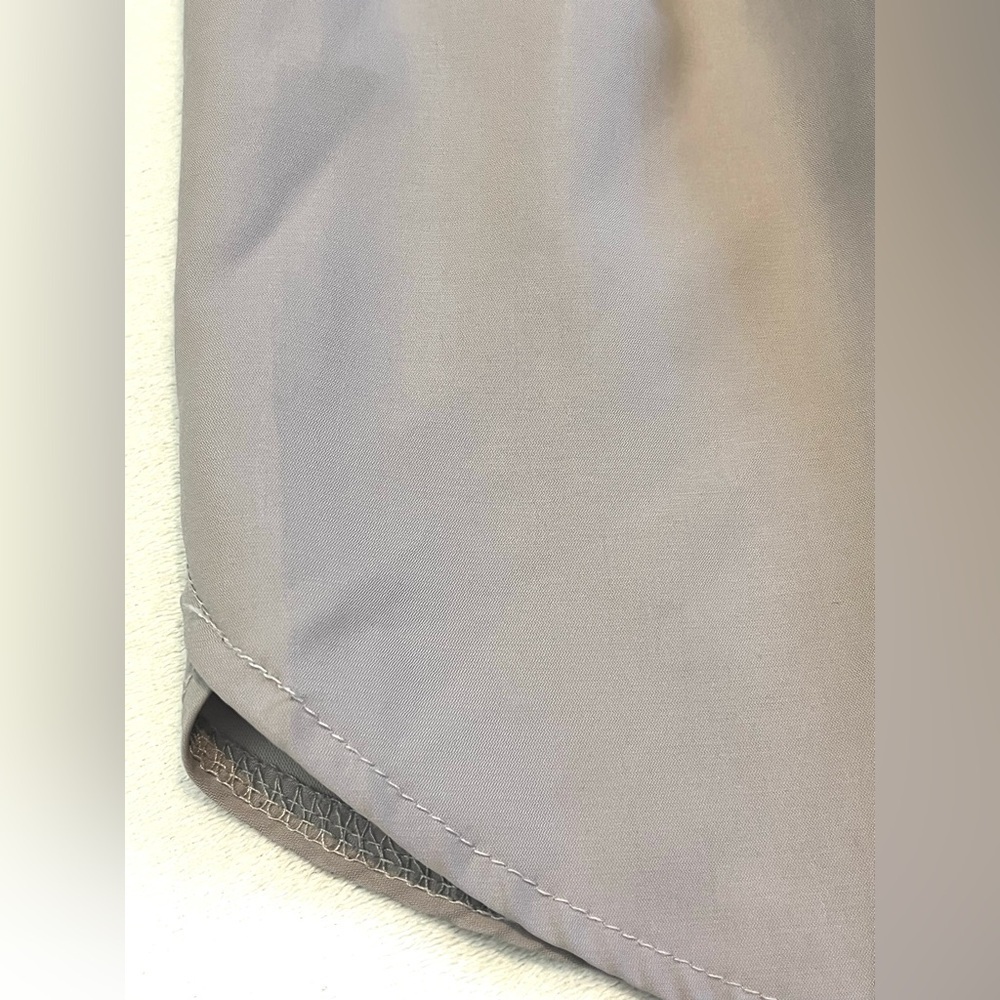 SHEIN Women’s Gray Wide Elastic Waist Polyester Blend Running Shorts Sz S - Picture 12 of 13
